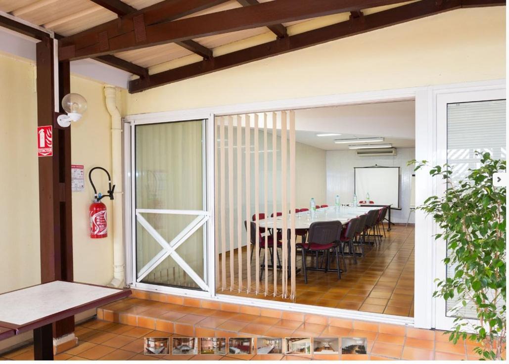 Hotel Austral By Exsel Saint-Denis Bagian luar foto