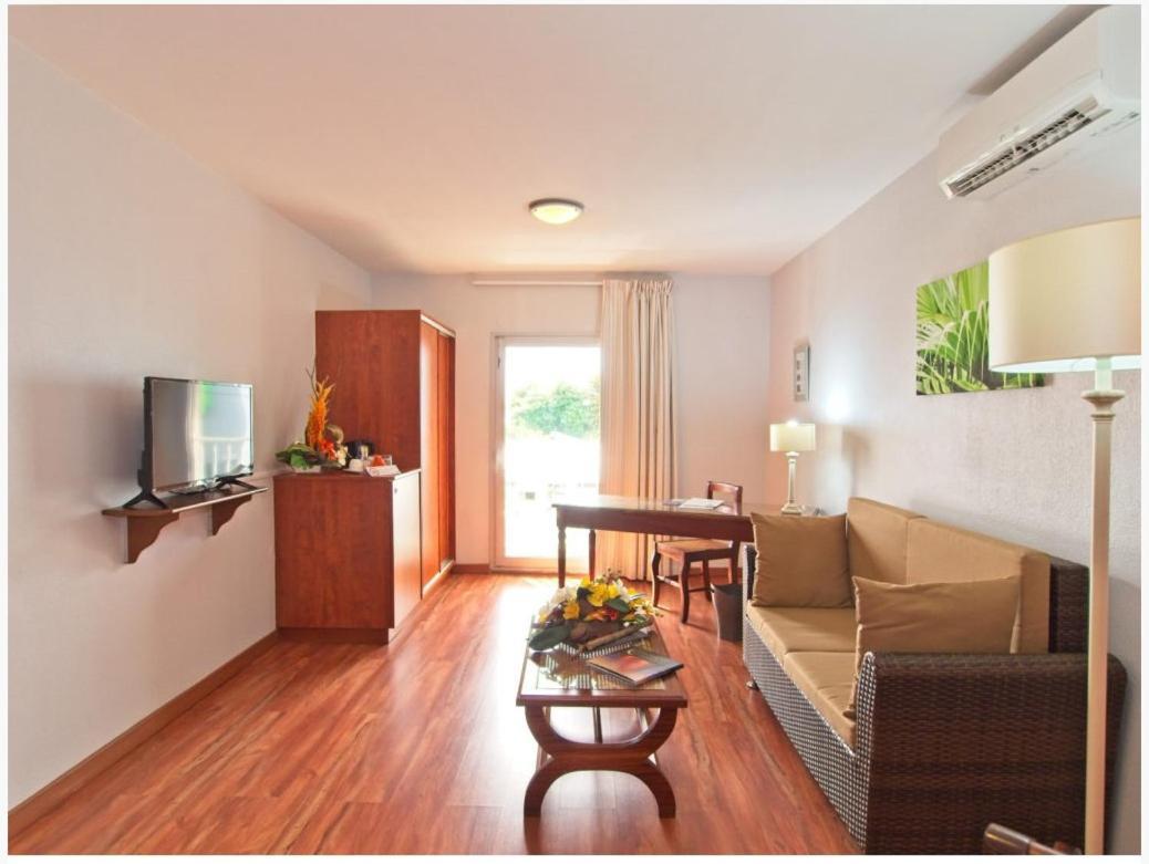 Hotel Austral By Exsel Saint-Denis Ruang foto